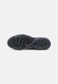 Nike Sportswear AIR VAPORMAX 2023 FLYKNIT - Trainers - light silver/smoke grey/picante red/anthracite