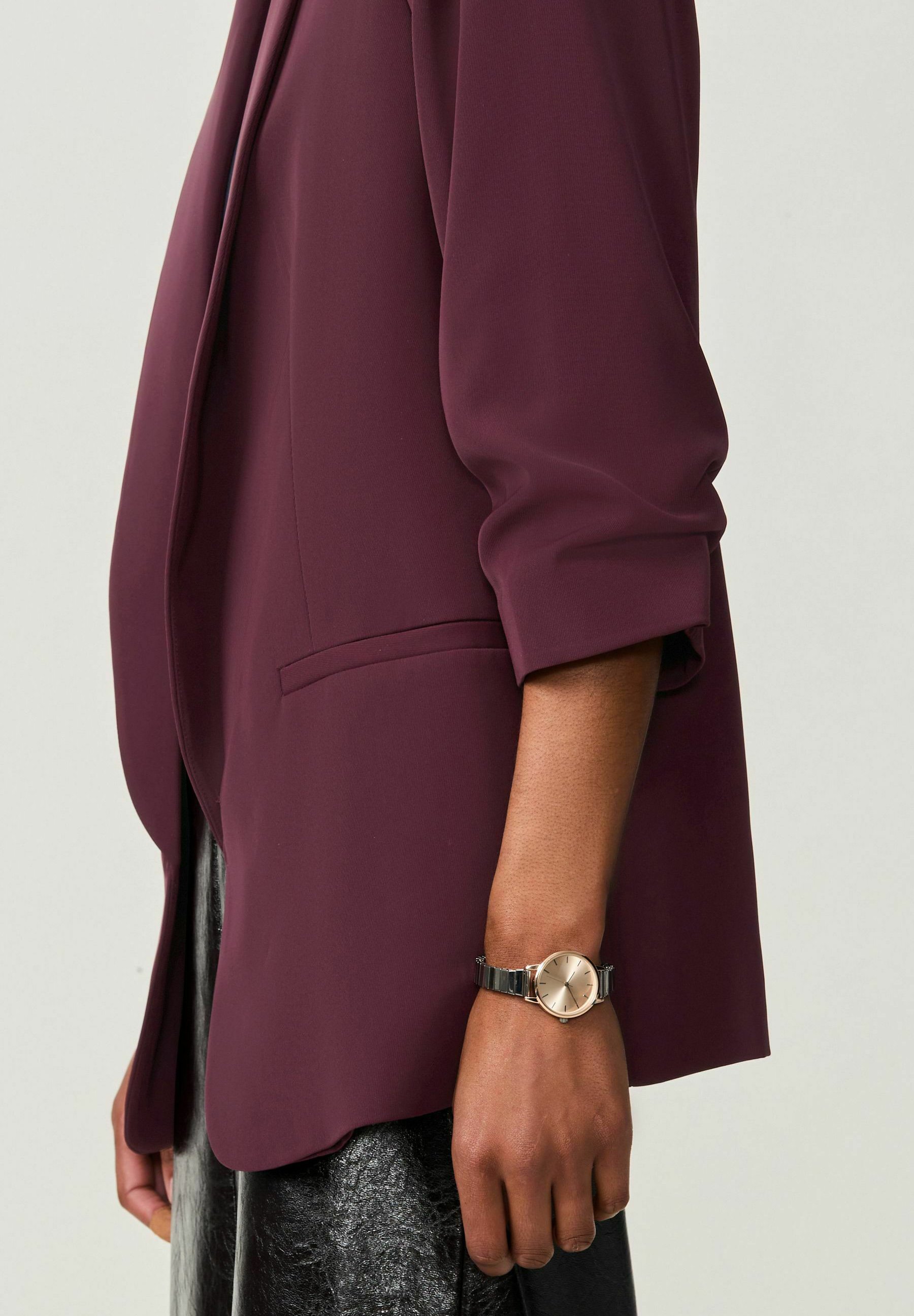 【PORTERNA】Kerryn Color Matching Blazer Matching cropped blazer and mini skirt - Queen Titine