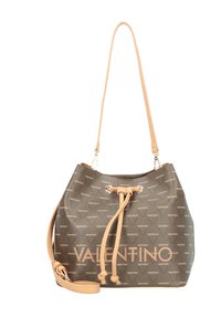 Sac seau marron en matériau synthétique avec une finition texturée, doté d'une fermeture à cordon et d'accents en cuir beige clair. Nom de la marque imprimé.