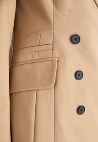 AllSaints SEVENH - Blejzr - camel brown
