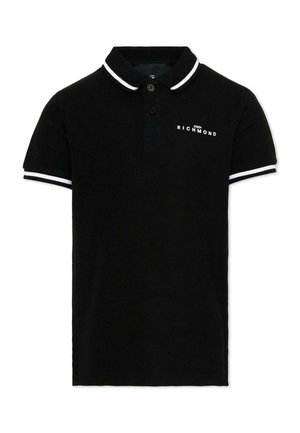 Zwart poloshirt met korte mouwen met witte bies op kraag en manchetten, twee knopen en het "John Richmond" logo op de linkerborst.