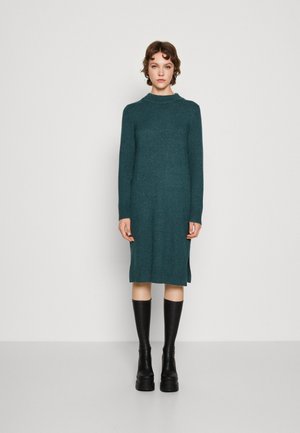 VIRIL CREW NECK L/S NOOS - Strickkleid - ponderosa pinedetail/dark melange