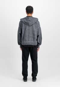 Alpha Industries BASIC JOGGER SMALL LOGO  - Trainingsbroek - black