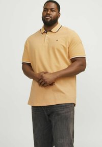 Jack & Jones JJEPAULOS SS NOOS PLS - Poloshirts - apricot ice