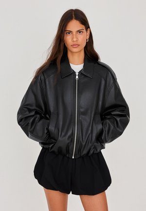Bershka BALLOON - Kunstlederjacke - black