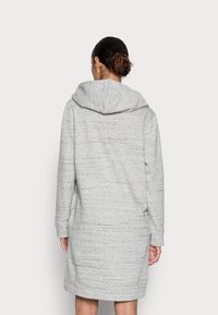 Tommy Hilfiger TEXT FLOCK SHORT HOODIE - Vestido de dia - light grey heather