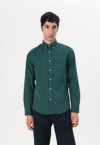 Tommy Hilfiger MICRO GINGHAM SHIRT - Camicia - ornamental green