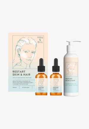 CLEANSING COMPLEX FOR SKIN AND HAIR - Skincare set - -