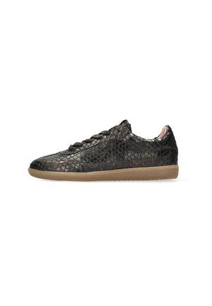 Sneakers laag - round