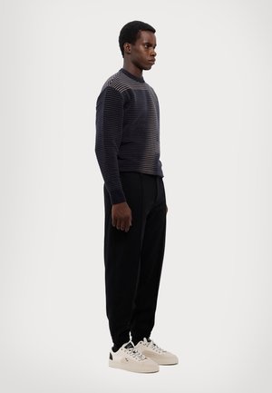 PANTALONI - Chinos - black