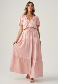 THE FATED MIL - Maxiklänning - pale pink