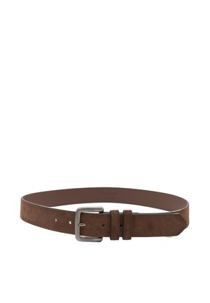 Brauner Wildledergürtel mit einer silbernen Metallschnalle. Verfügt über mehrere Löcher zur Anpassung und eine glatte, flache Oberfläche. Einfaches und funktionales Design.