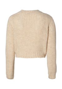 Pull court beige à texture côtelée, col rond et manches longues. Présente un design simple sans éléments métalliques apparents ni motifs.