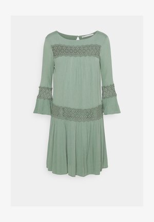ONLY ONLTYRA LIFE SHORT DRESS - Kasdienė suknelė - chinois green