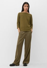 s.Oliver MIT U-BOOT-AUSSCHNITT - Sweter