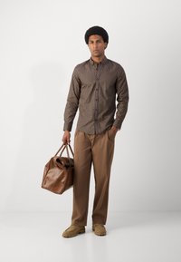 Scotch & Soda SLIM FIT SHIRT - Camicia - blue/brown