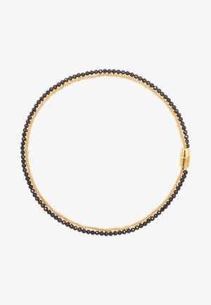 Černý korálkový náhrdelník s alternativními prameny zlaté nitě a hladkých černých korálků, zabezpečený cylindrickým zlatým zapínáním.