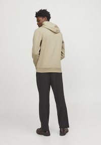 Jack & Jones PREMIUM JPRBLUARCHIE NOOS - Sweatshirt - fields of rye