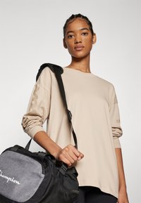 Champion ICONS OVERSIZE LONG SLEEVE - Top dugih rukava - beige