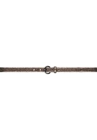 Brauner, strukturierten Gürtel mit einer runden schwarzen Metallschnalle, fünf Verstelllöchern und einem minimalistischen Design.