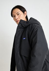 HUGO BRIXTON - Winterjacke - black