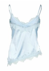 Camisole en satin bleu clair avec bordure en dentelle le long de l'encolure et de l'ourlet, dotée de fines bretelles réglables.