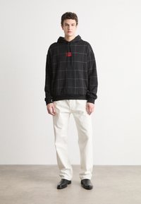 HUGO DALLY - Sweat à capuche - black