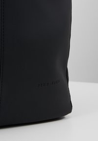Pier One Sac à dos - black