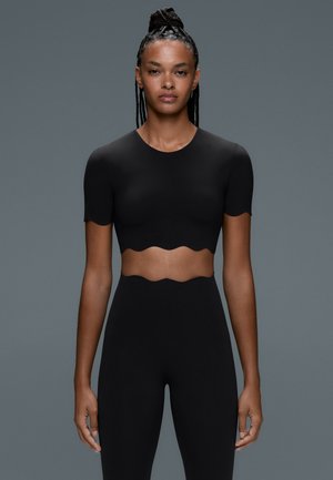 OYSHO, WAVY COMPRESSIVE TANK TOP - T-shirt basique - black