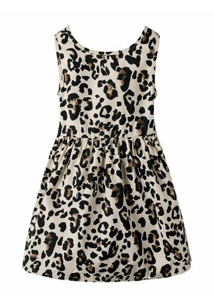 Ermeløs kjole til knelengde med svart og brunt leopardmønster på beige bakgrunn og innsvingt midje.