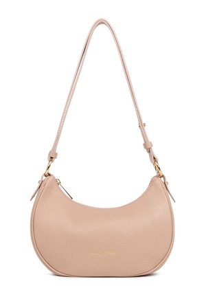 Borsa in pelle di un rosa tenue con forma curva, dettagli in hardware dorato e una singola tracolla regolabile. Presenta una chiusura a zip discreta.