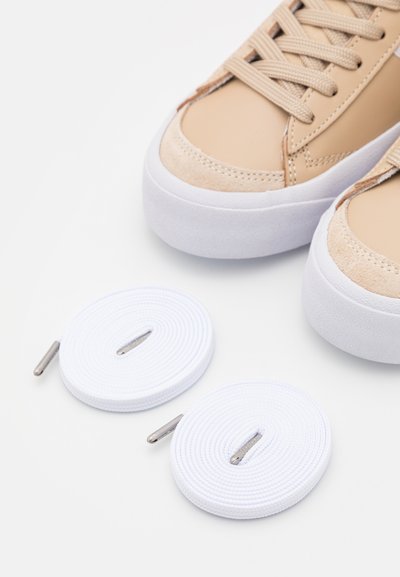 Polo Ralph Lauren COURT VULC MID - Baskets montantes - dune tan/white