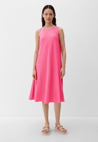 s.Oliver MIT PLISSEEFALTEN - Sukienka z dżerseju