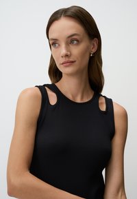 Jimmy Key SLIM FIT CREW NECK SLEEVELESS - Top - black