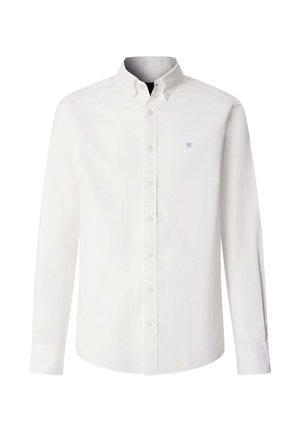 Witte, lange mouwen, overhemd met knopen en een knoopbare kraag, met een klein blauwe gekruiste peddels-logo op de linkerborst.