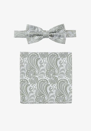 Grau-weißer Fliegen mit Paisley-Muster und passender Einstecktuch, das komplizierte Designs und einen strukturierten Stoff aufweist.