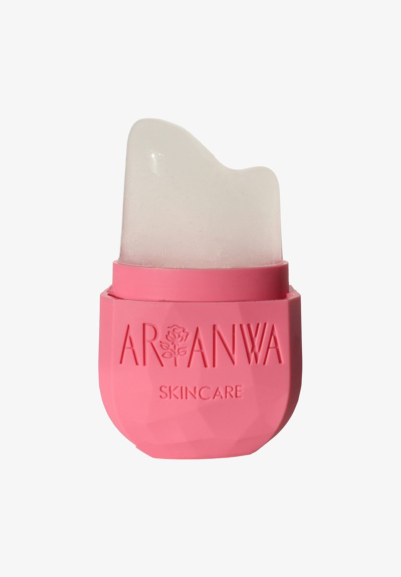 Stick de soin de la peau solide transparent avec un dessus translucide et une base rose arborant le texte en relief "AROWA SKINCARE" ainsi qu'une icône de rose.