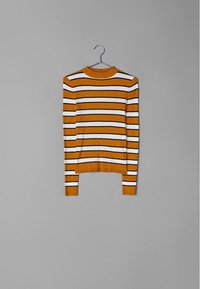 Bershka Strickpullover - mustard yellow