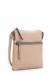 Borsa a tracolla in pelle beige con tasca frontale con zip, tracolla removibile, texture liscia e dettagli neri in contrasto.