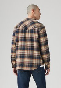 Levi's® RELAXED WESTERN - Camisa - brown