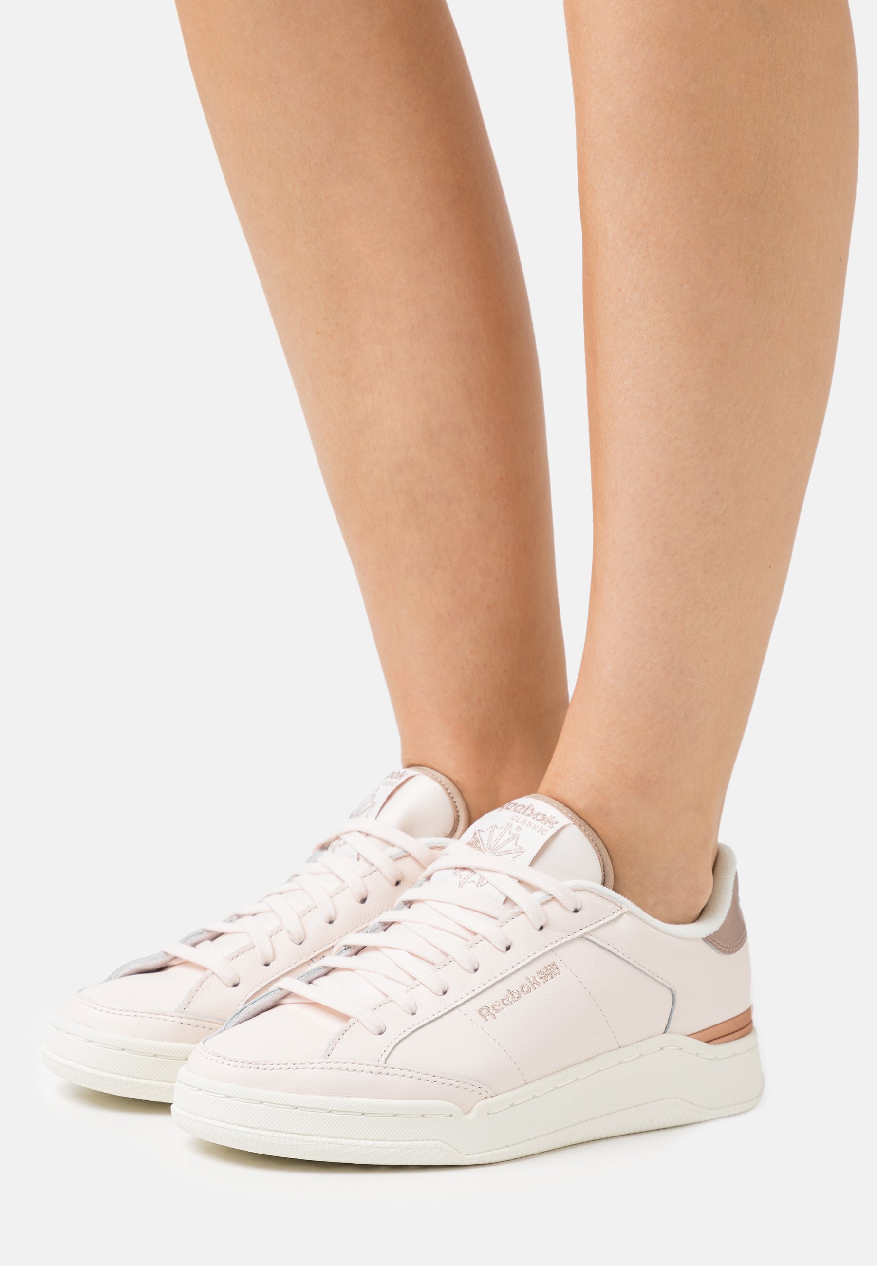 rose gold reebok classics