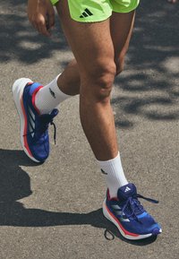 Unausgewählt, blue/footwear white/team royal blue