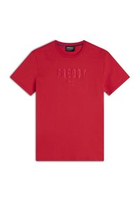T-shirt in cotone rosso con maniche corte e scollo rotondo. Presenta il testo in rilievo "FREDOY" e "TRAINING 2021" sul fronte.