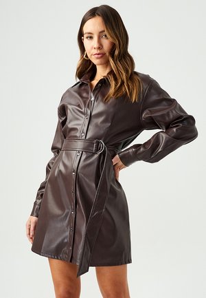 MARSEILLE - Shirt dress - chocolate