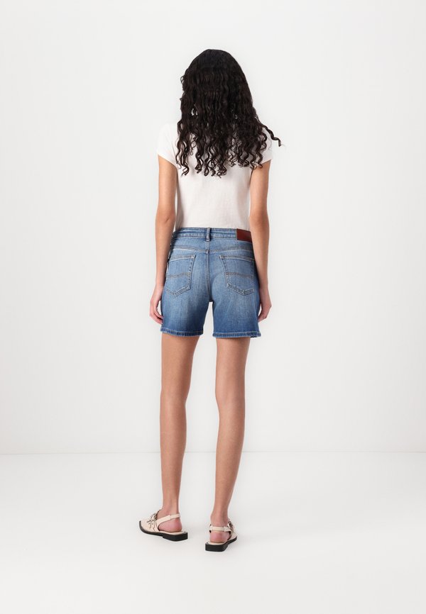 FITTED MARY - Denim shorts - denim2