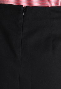 Topshop A-linjekjol - black