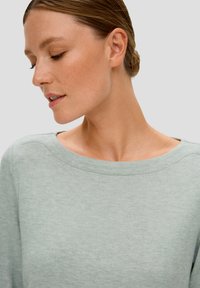 s.Oliver LONGSLEEVE - Trui - salbeigrün