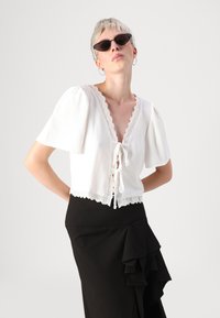 JDY JDYLION LIFE STRING - Blouse - cloud dancer
