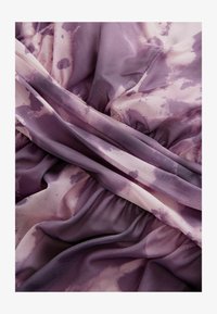 Vybráno, pink purple