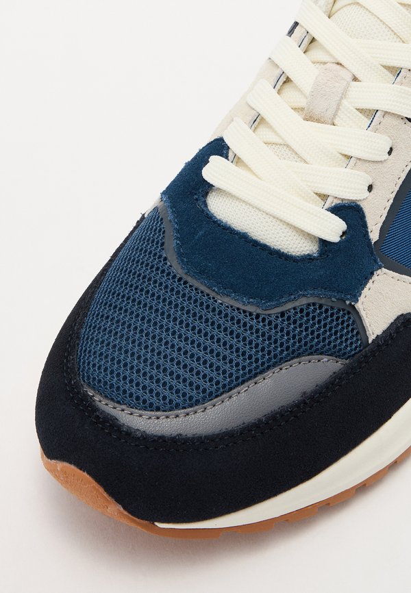 DALTON TYPE - Trainers2